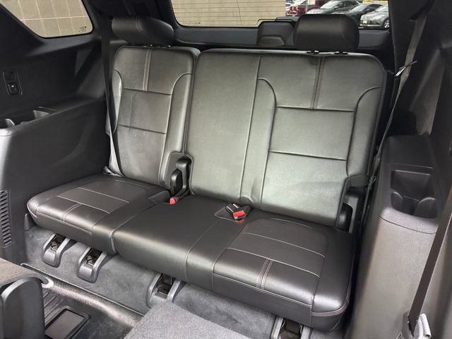 Used 2022 Chevrolet Traverse RS AWD/4WD image 19