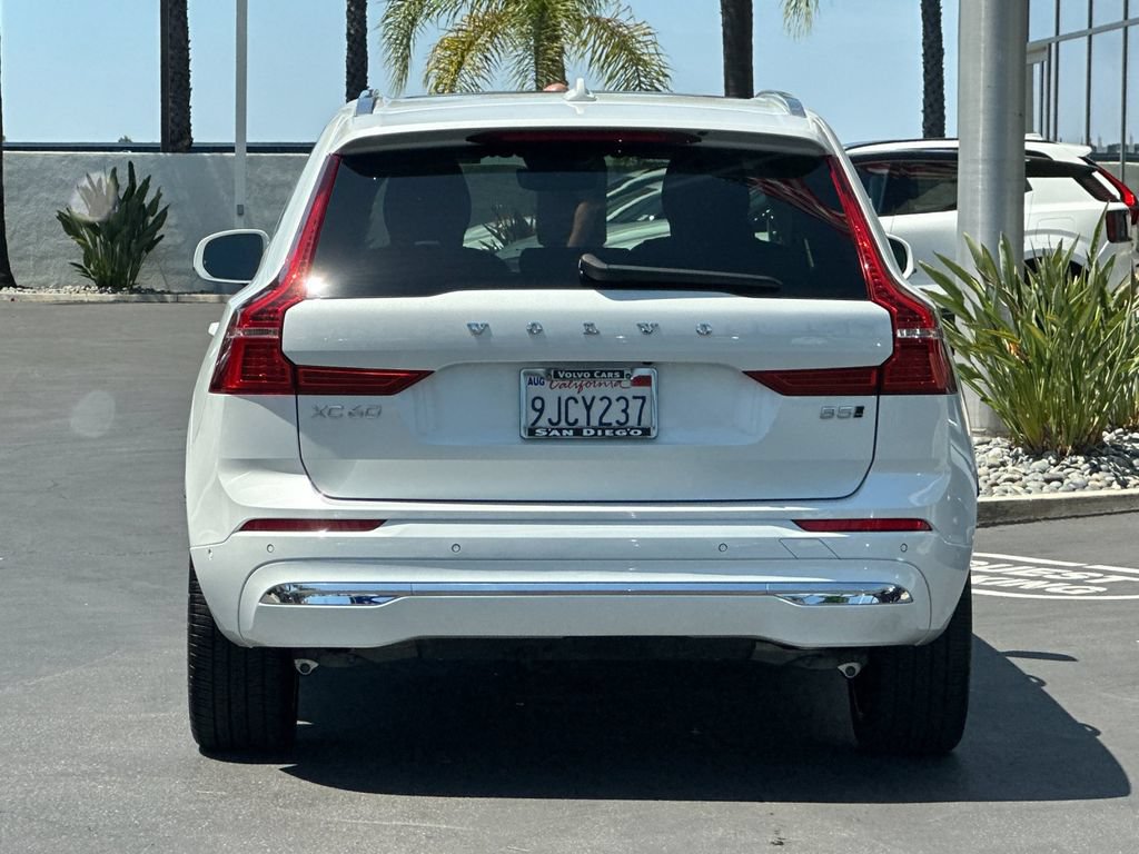 Certified 2023 Volvo XC60 B5 Ultimate AWD/4WD image 4