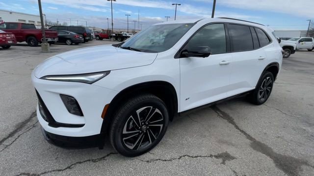 Used 2025 Buick Enclave Sport Touring image 6