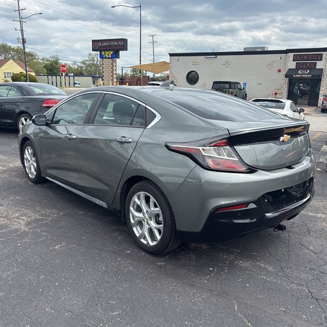 Used 2017 Chevrolet Volt Premier w/ Driver Confidence II Package FWD image 3