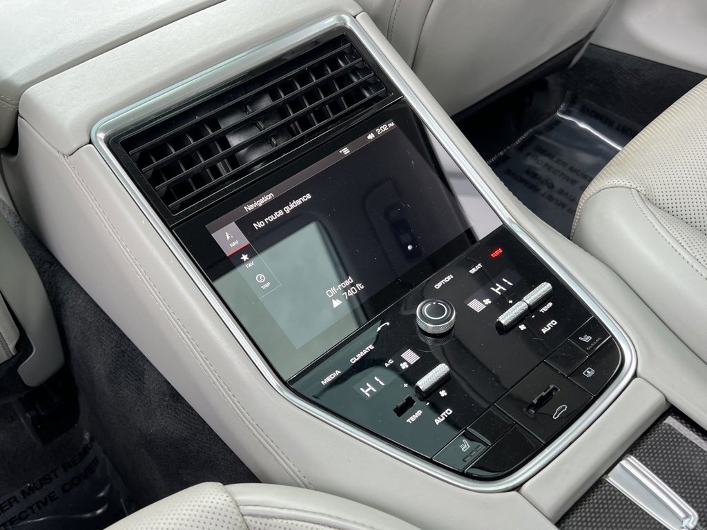 Used 2018 Porsche Panamera Turbo w/ Sportdesign Package image 17