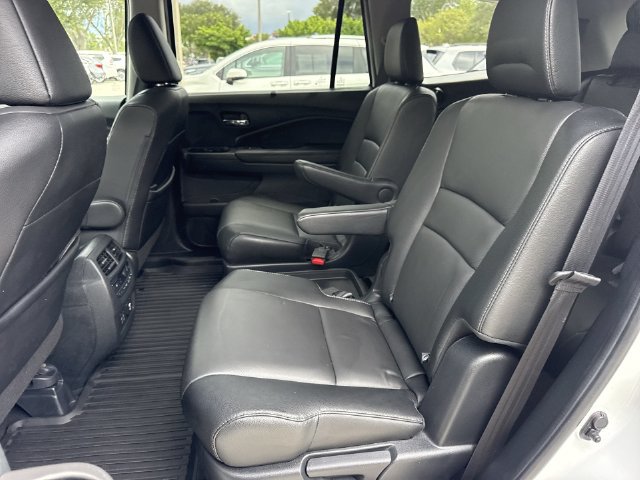 Used 2022 Honda Pilot Touring image 23