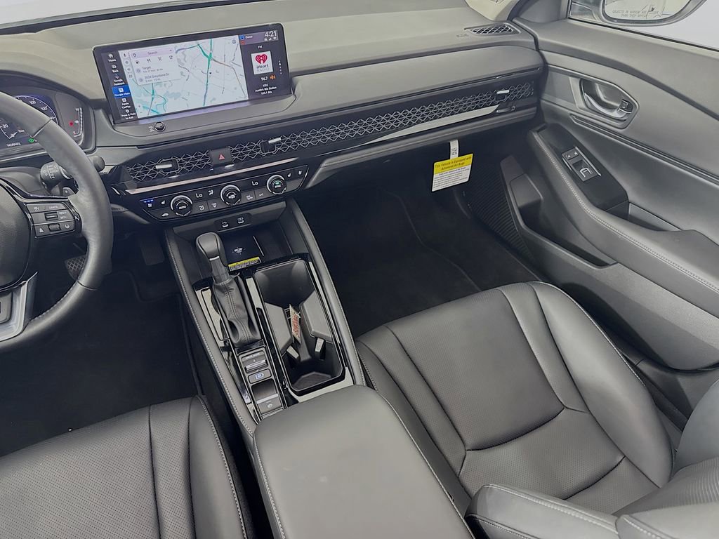 Certified 2025 Honda Accord Touring image 32