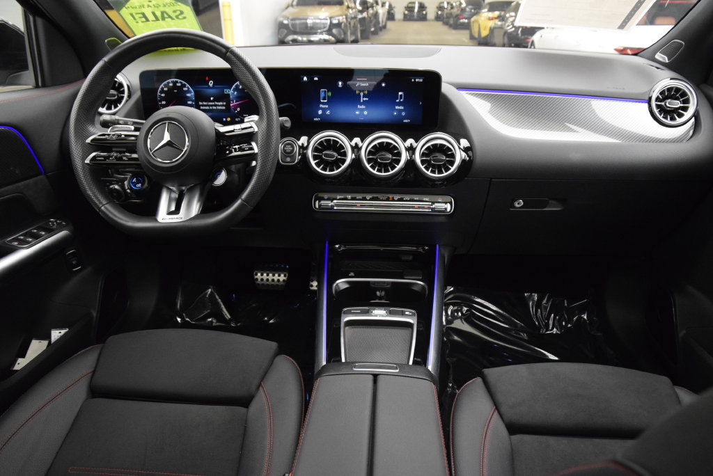 Used 2026 Mercedes-Benz GLA 35 AMG 4MATIC image 19