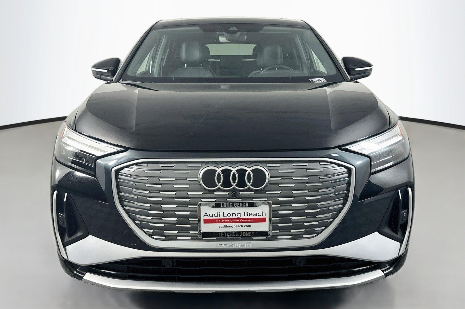 Used 2023 Audi Q4 e-tron Premium Plus w/ Premium Plus AWD/4WD image 2
