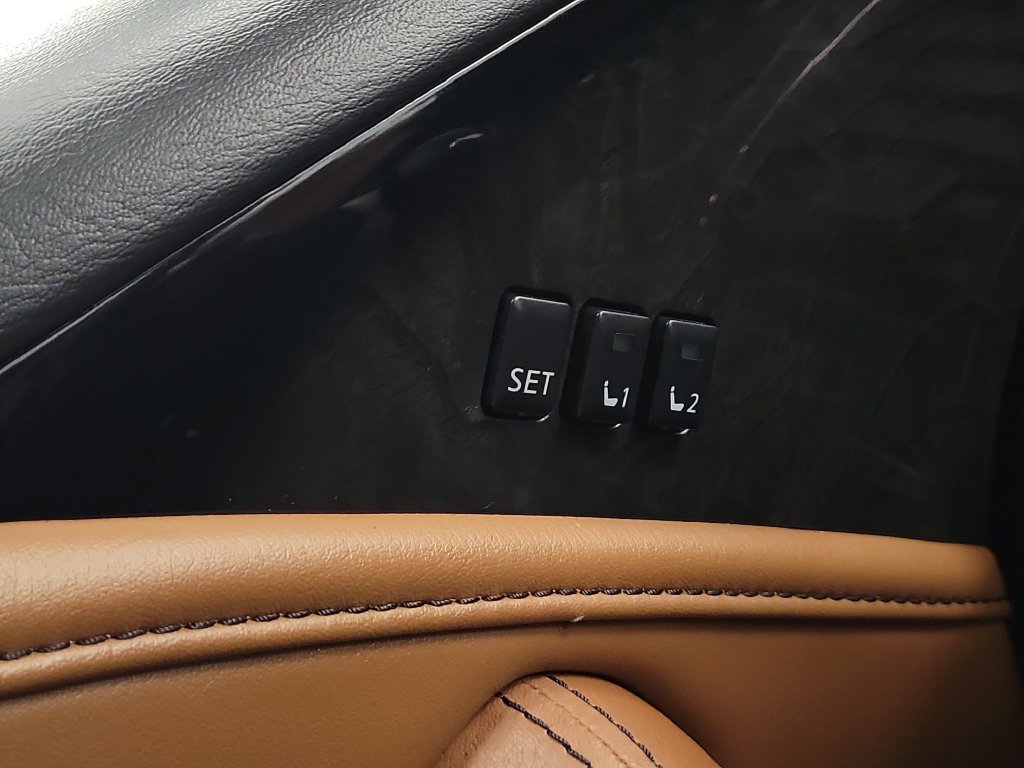 Used 2023 INFINITI QX80 Sensory w/ All-Season Package AWD/4WD image 17