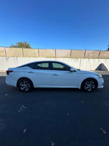 Used 2019 Nissan Altima 2.5 S image 5