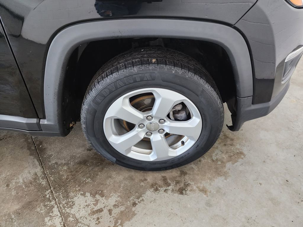 Used 2019 Jeep Compass Latitude image 37