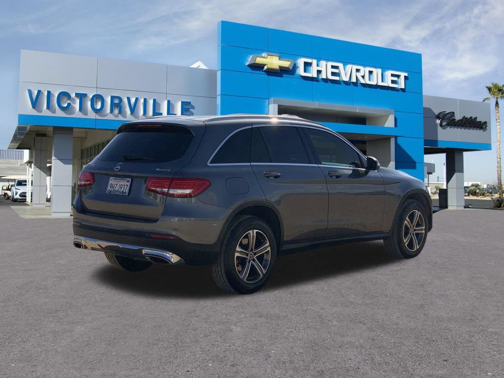 Used 2018 Mercedes-Benz GLC 300 4MATIC image 4