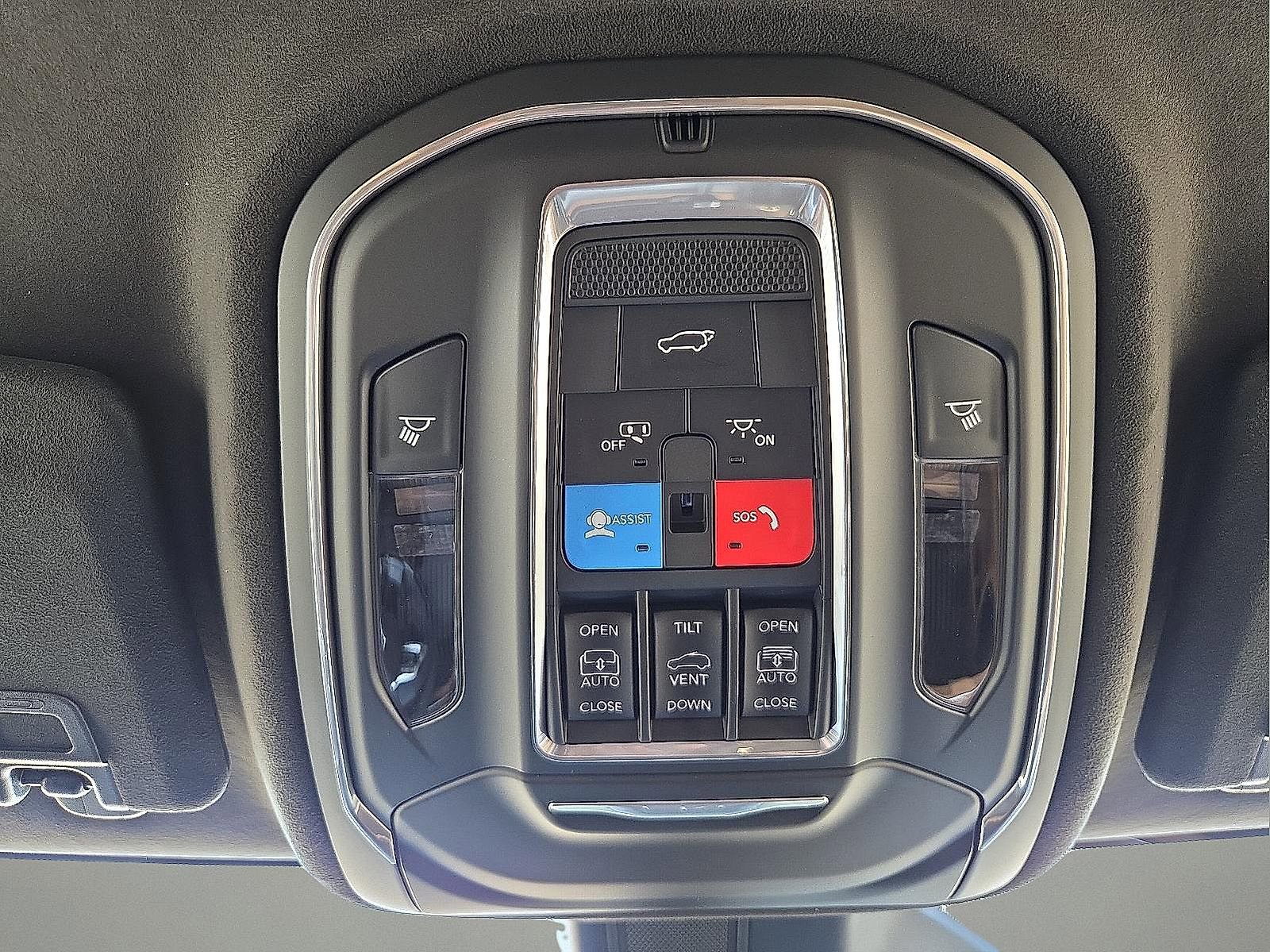 New 2026 Jeep Grand Cherokee L Summit w/ Obsidian Package image 22