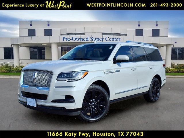 Certified 2022 Lincoln Navigator Reserve AWD/4WD image 1