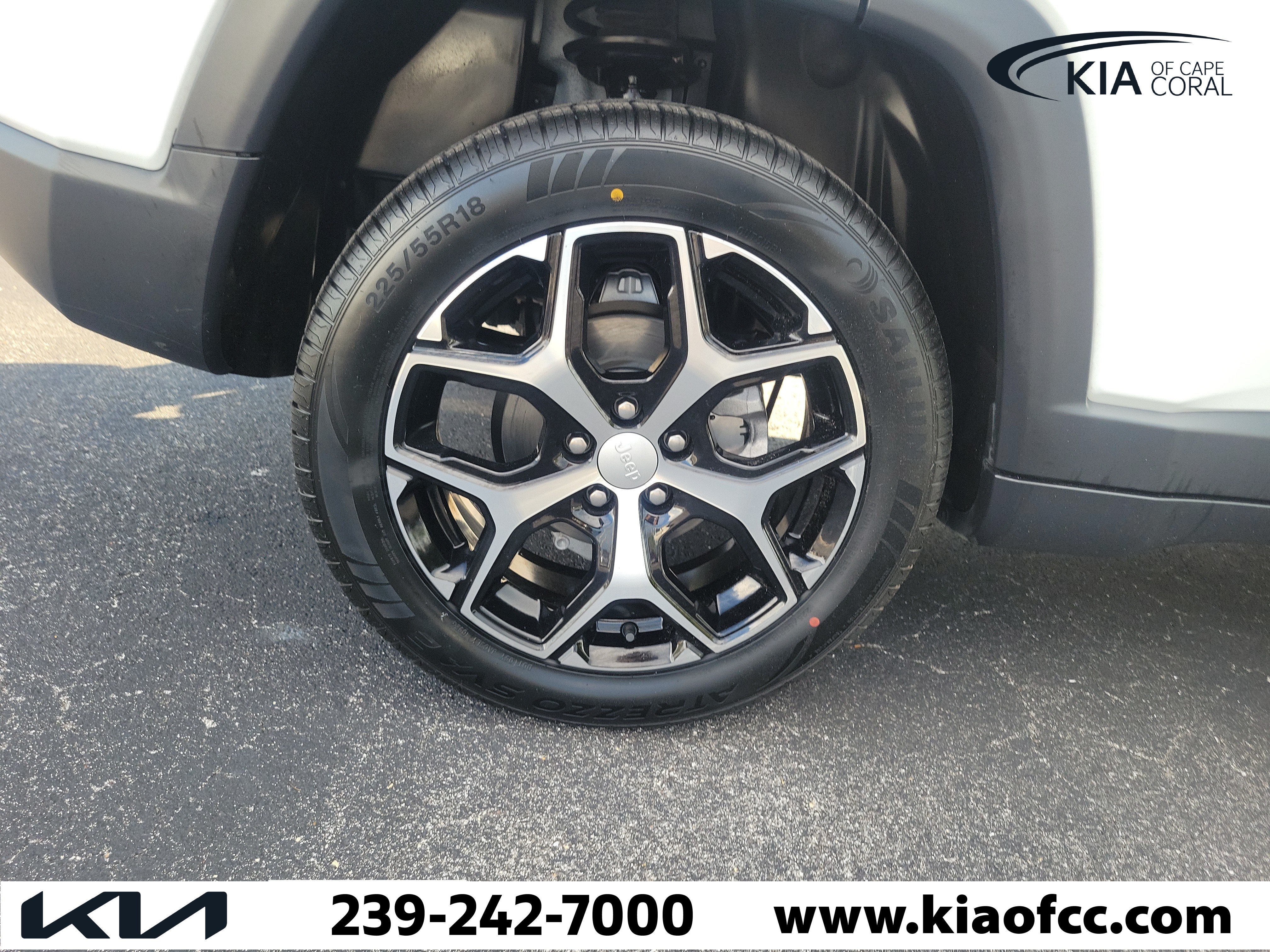 Used 2024 Jeep Compass Limited AWD/4WD image 9