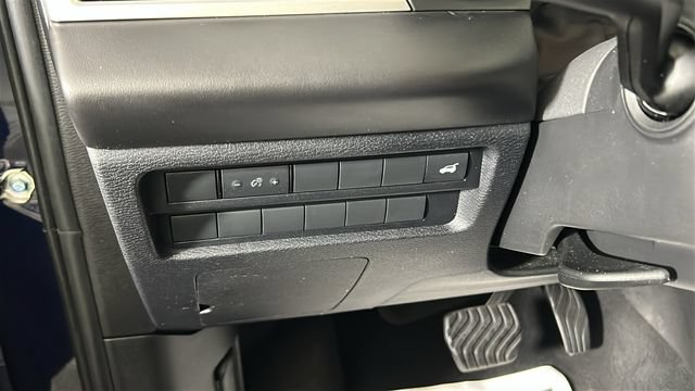 Used 2023 Mitsubishi Outlander SE FWD image 19