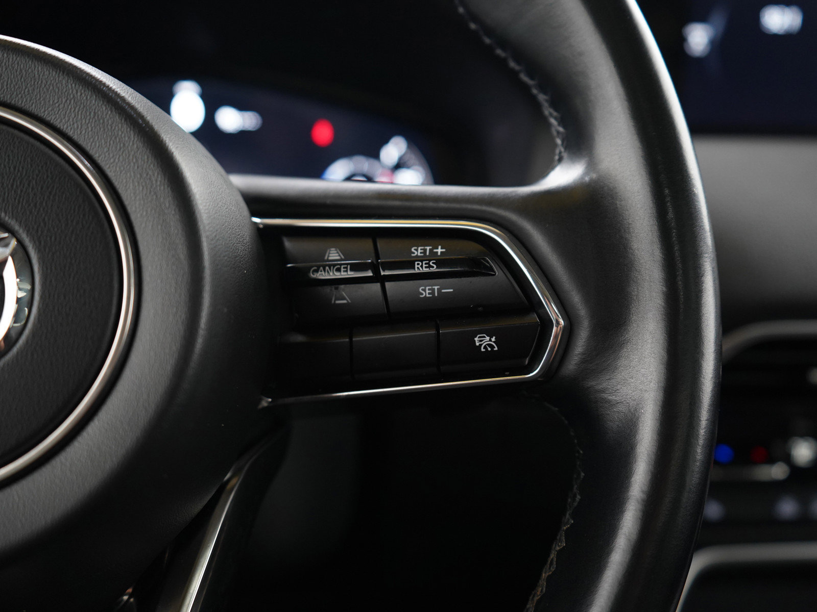 Certified 2024 MAZDA CX-90 Plug-In Hybrid w/ Premium Pkg image 28