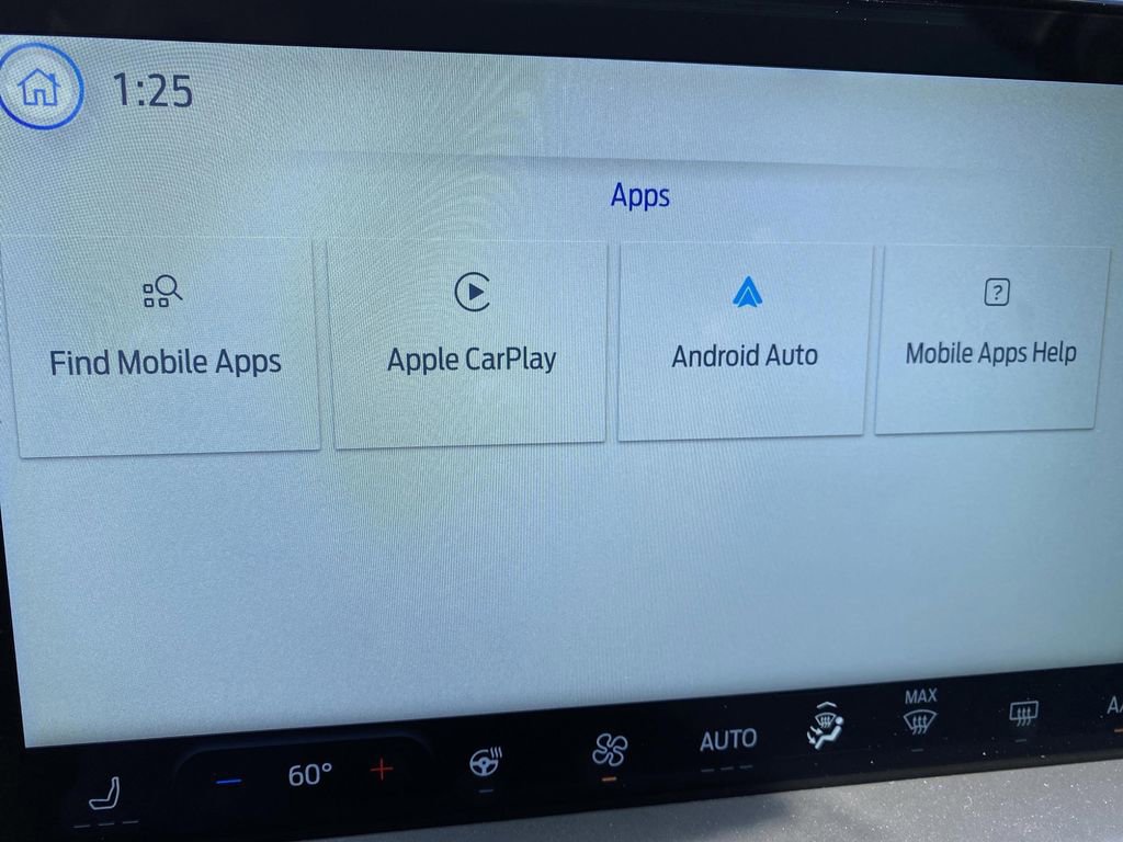 New 2025 Ford Escape SE w/ Class II Trailer Tow Package image 32