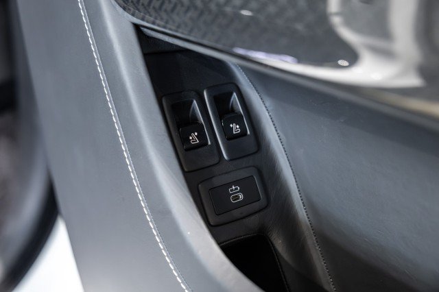 Used 2022 Rolls-Royce Cullinan Black Badge AWD/4WD image 58