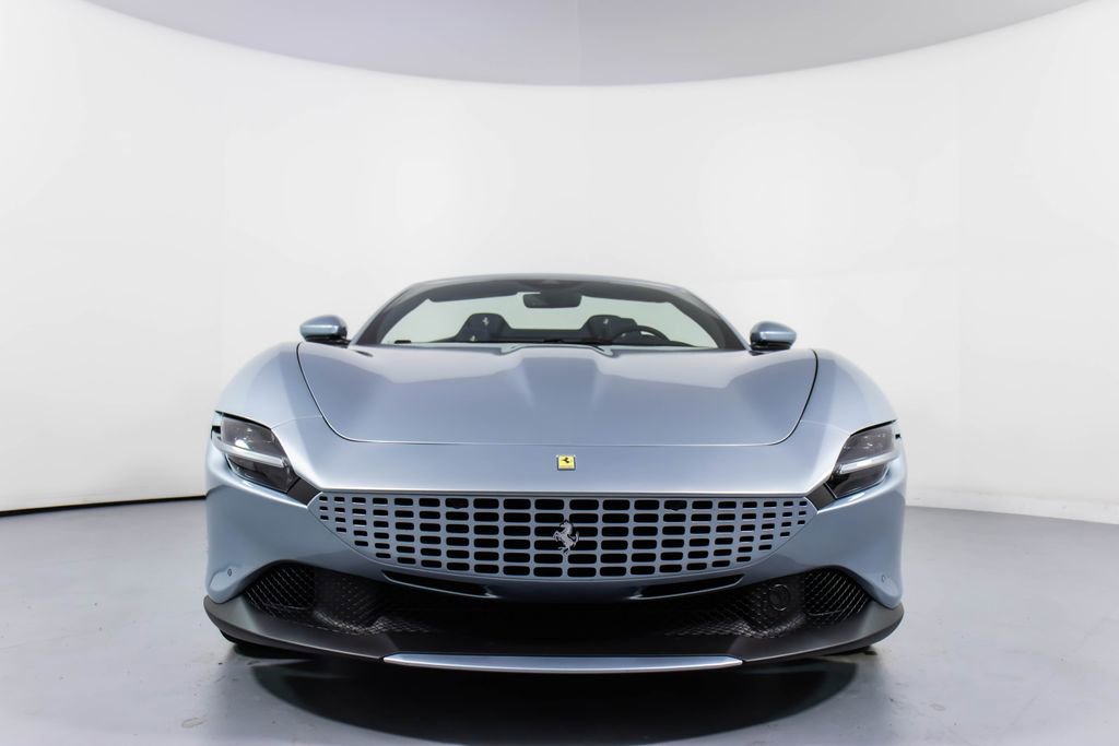 Certified 2025 Ferrari Roma Spider RWD image 11