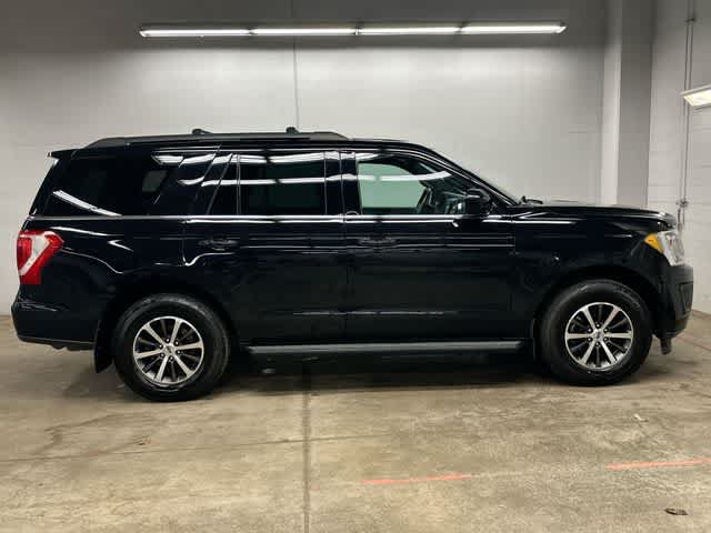 Used 2019 Ford Expedition XLT AWD/4WD image 3