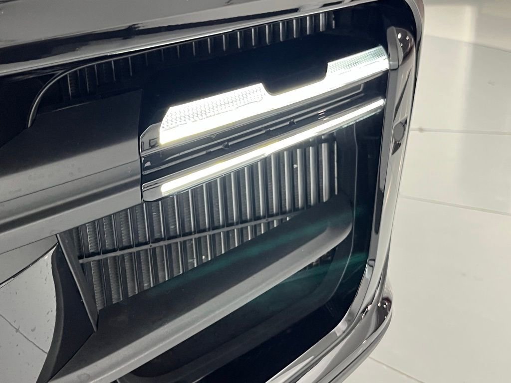 Certified 2025 Porsche Panamera Turbo image 54