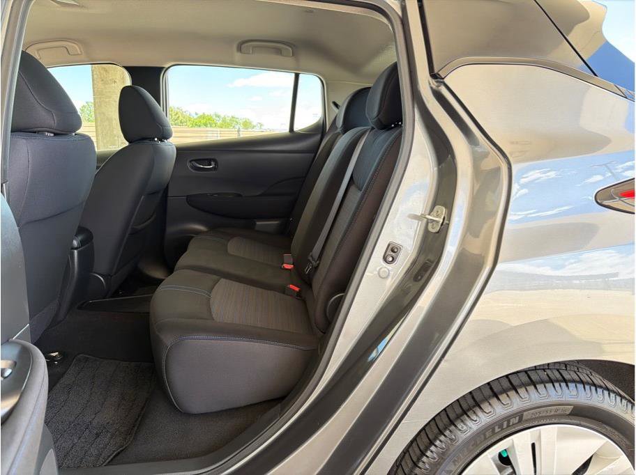 Used 2018 Nissan Leaf S w/ S Charge Package FWD image 14