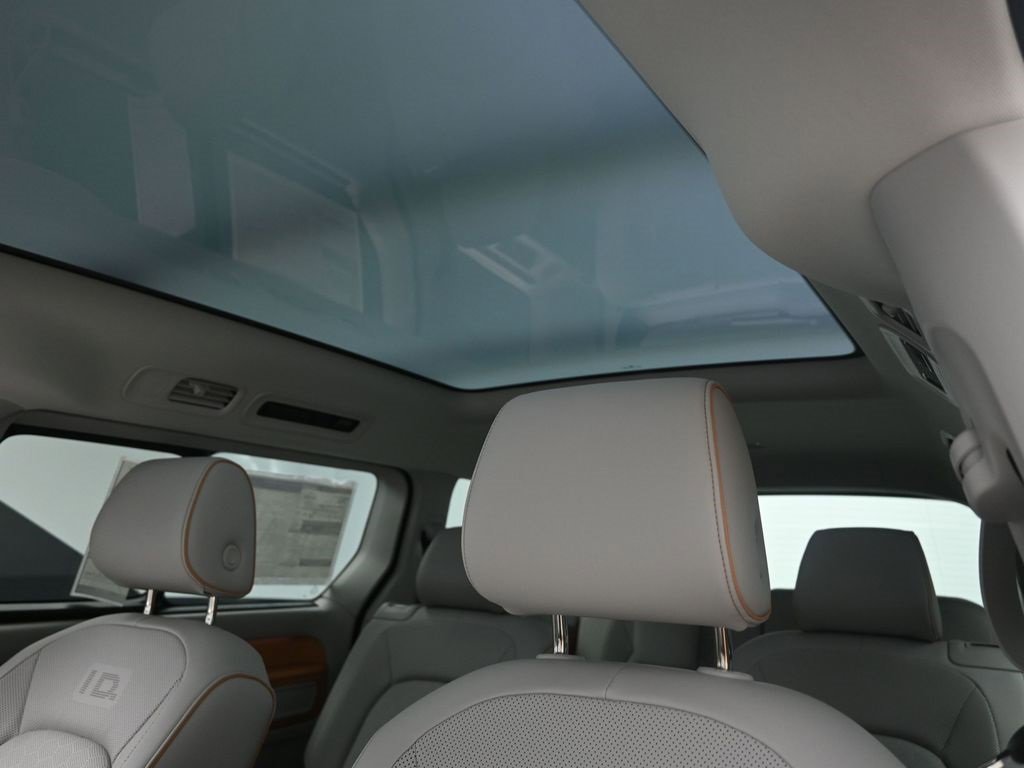 New 2025 Volkswagen ID. Buzz 1st Edition image 21