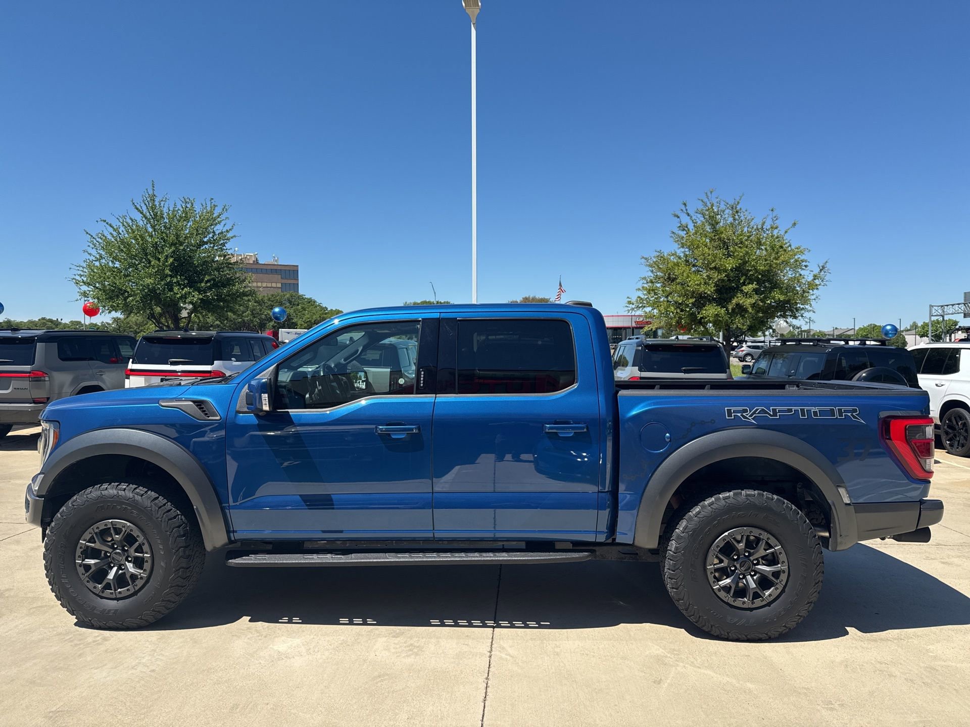 Used 2022 Ford F150 Raptor w/ Raptor 37 Performance Package image 3
