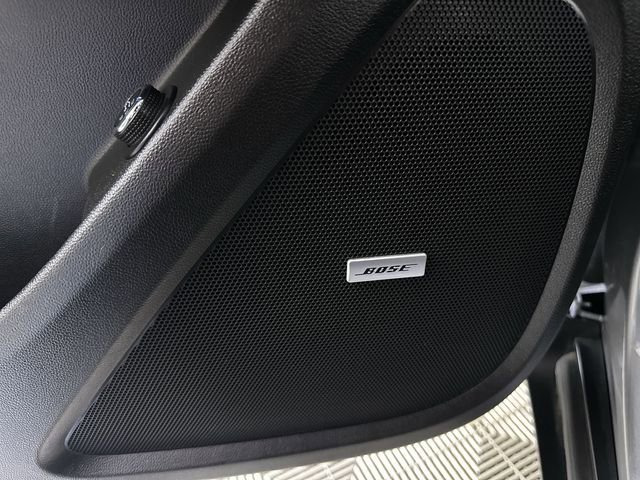 Used 2023 Chevrolet Traverse RS image 25