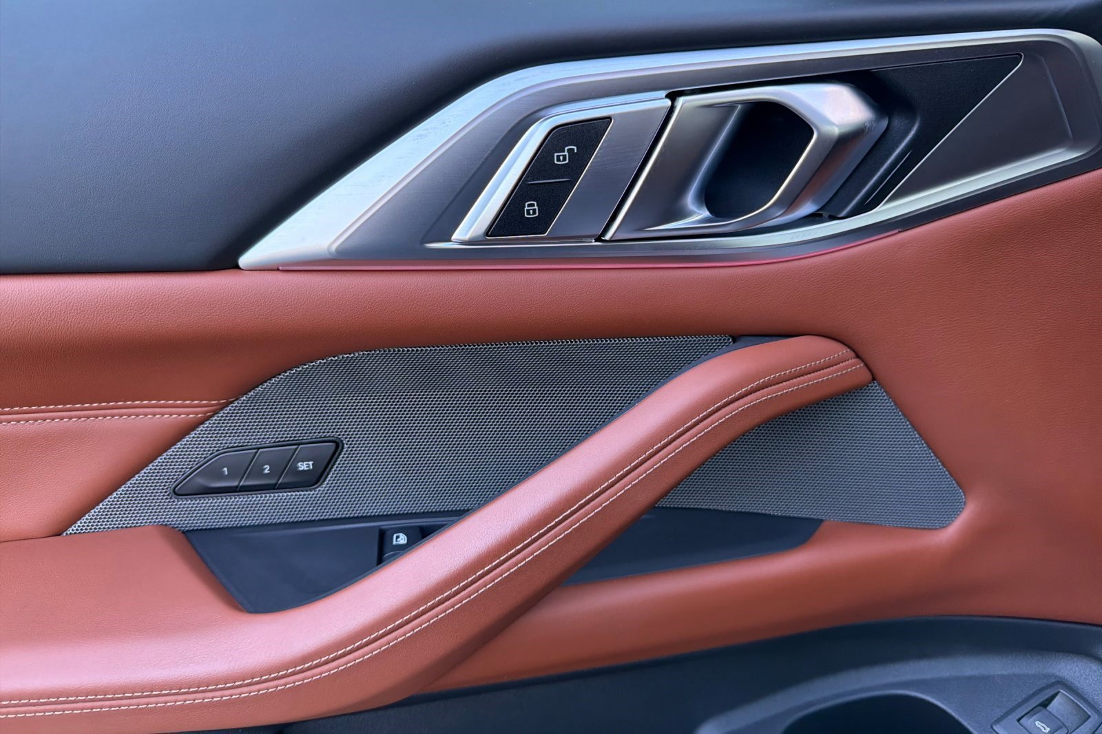 Used 2022 BMW M4 Coupe image 12