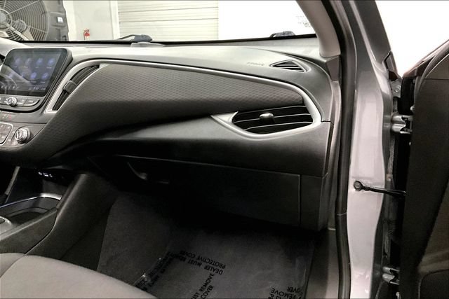 Used 2023 Chevrolet Malibu LT FWD image 19