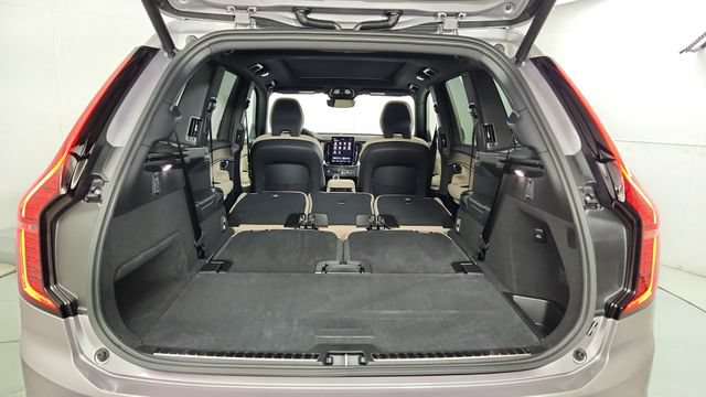 New 2026 Volvo XC90 B6 Plus w/ Protection Package AWD/4WD image 43