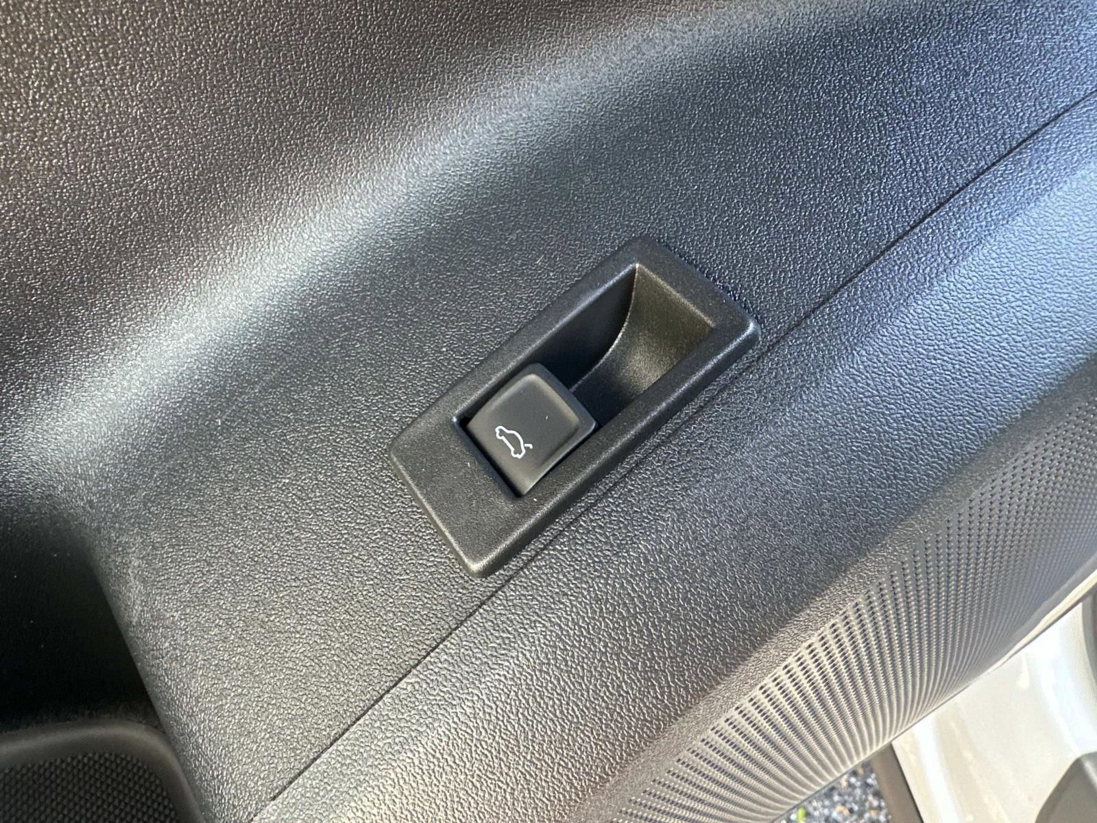 New 2025 Audi Q5 Premium Plus image 12