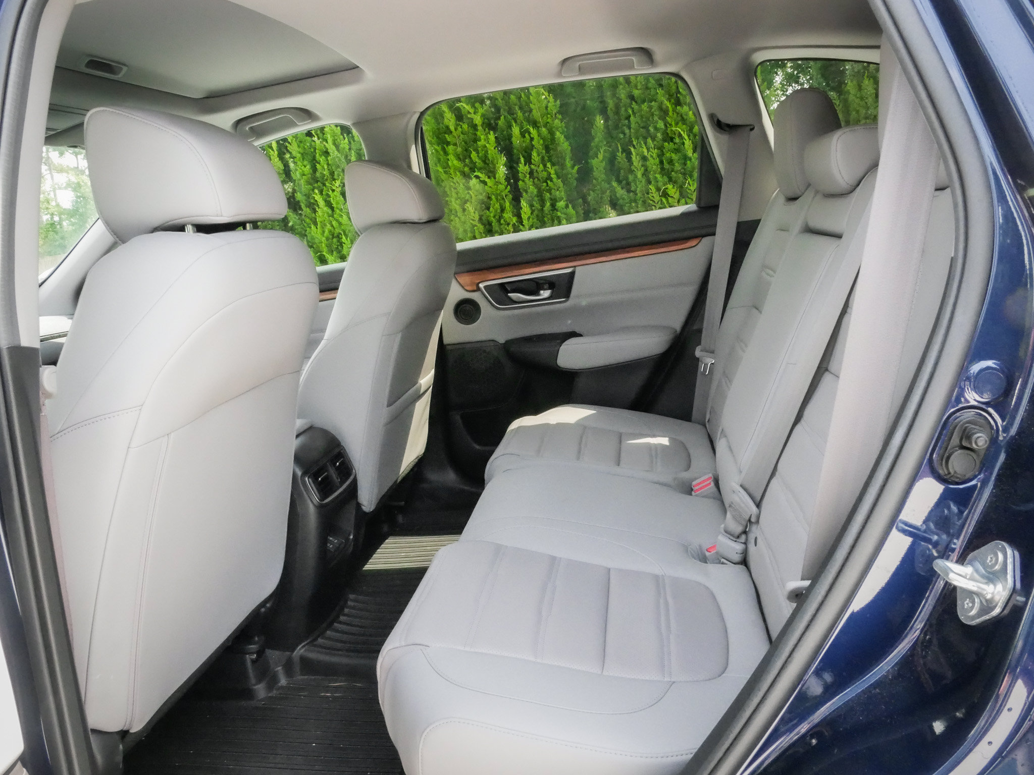 Used 2022 Honda CR-V Touring image 8