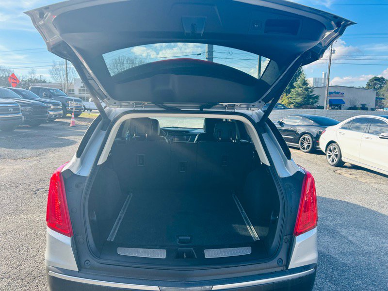 Used 2017 Cadillac XT5 Luxury image 17