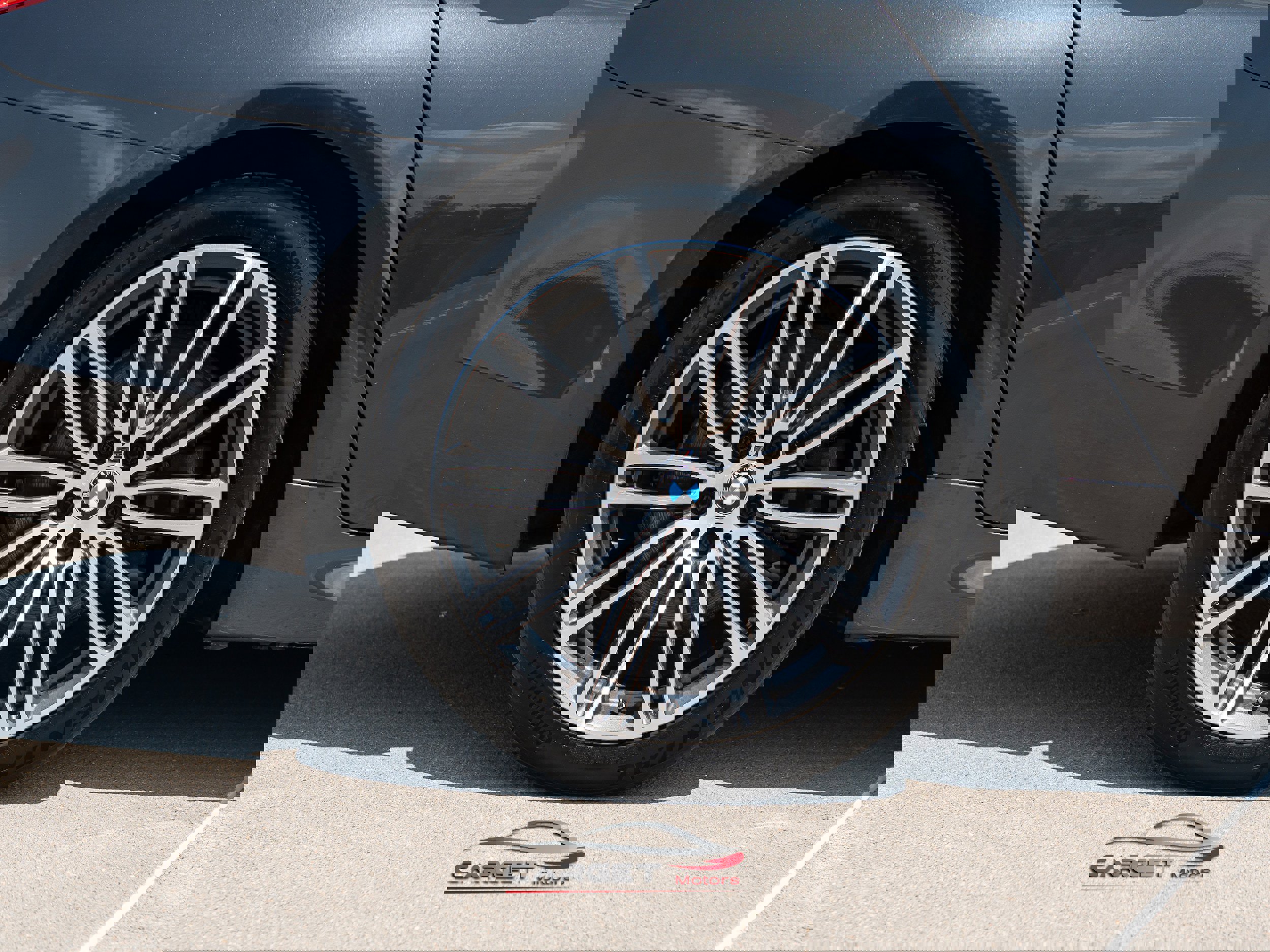 Used 2018 BMW 540i xDrive image 11