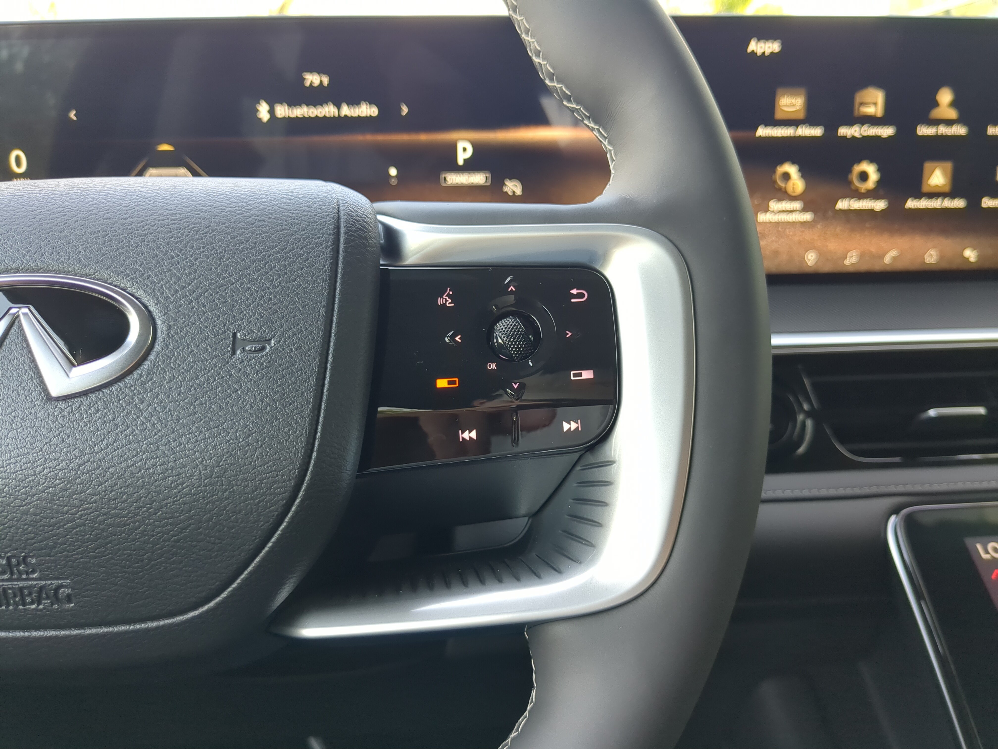 New 2026 INFINITI QX80 Luxe w/ Cargo Package AWD/4WD image 31