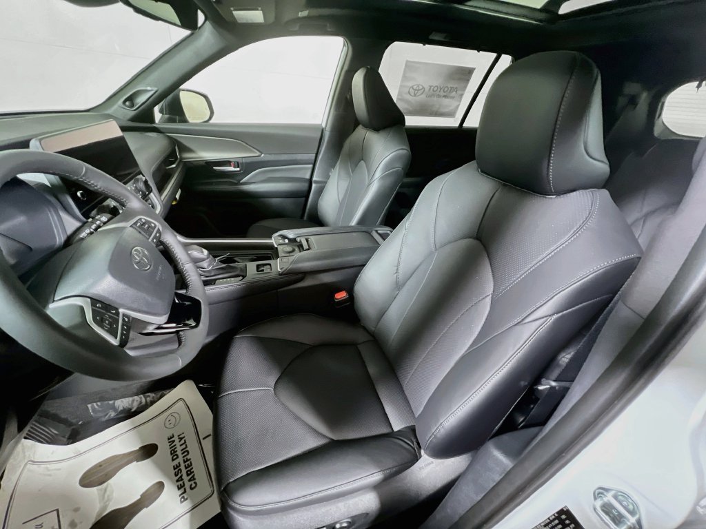 New 2026 Toyota Grand Highlander AWD Hybrid image 16