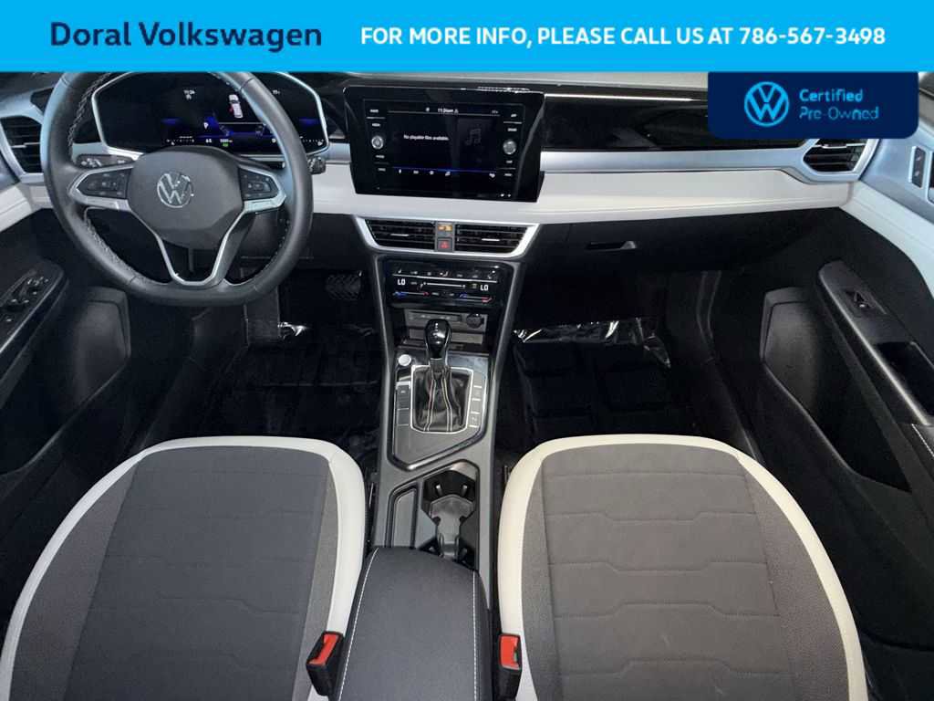 Used 2025 Volkswagen Taos SE FWD image 24