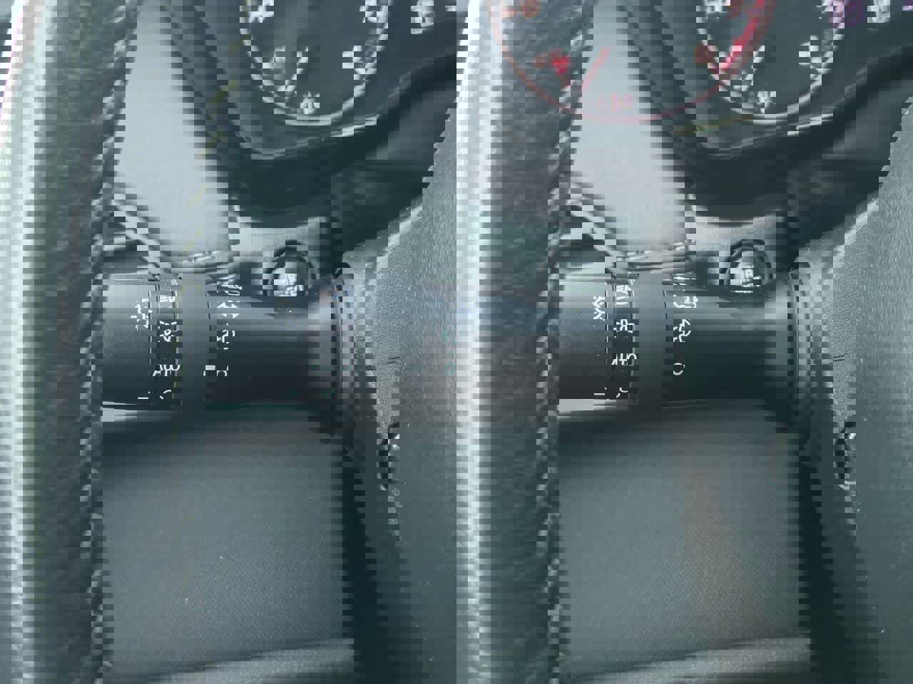 Used 2020 Subaru Outback Premium image 25