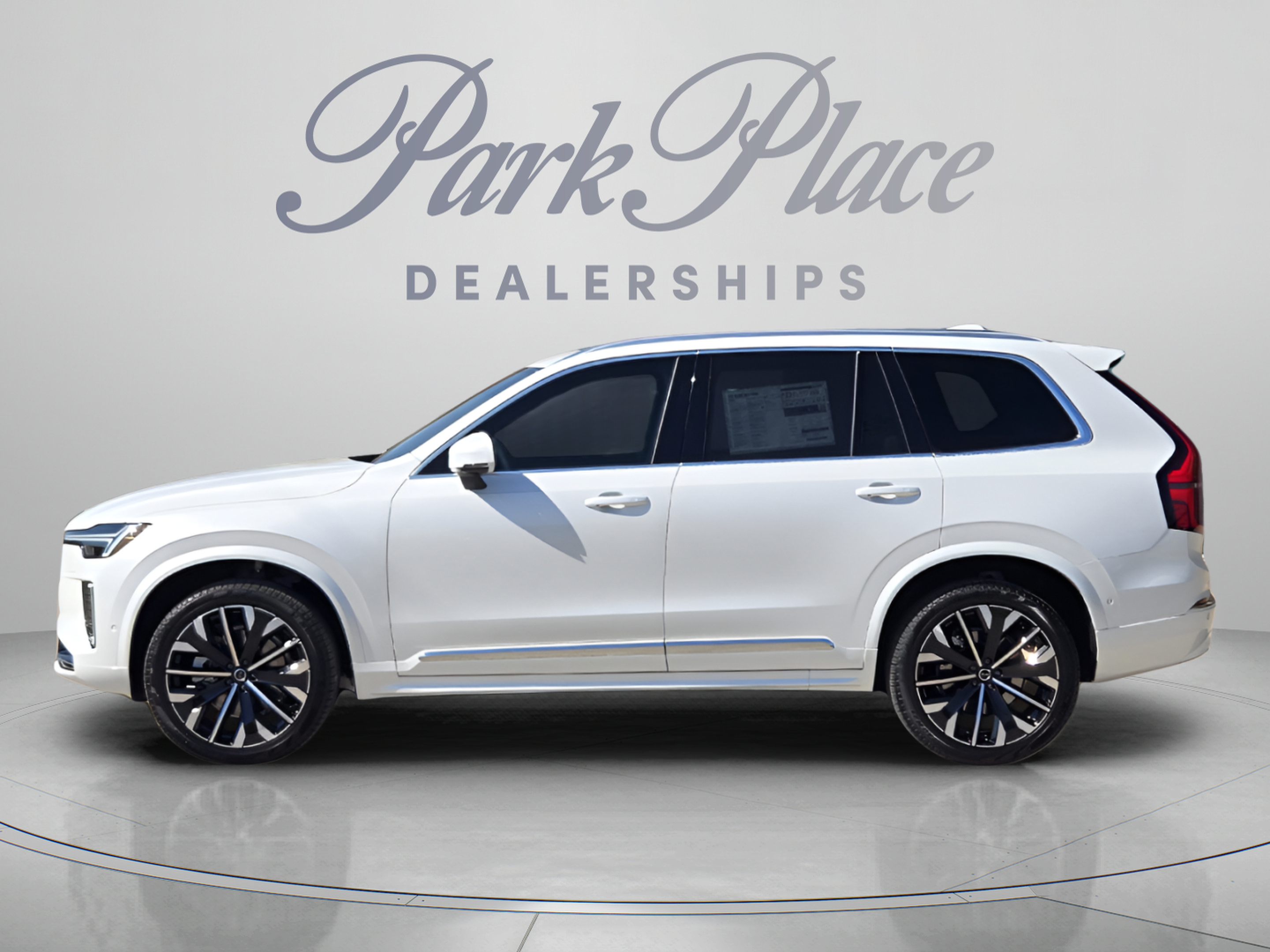 Used 2026 Volvo XC90 B6 Plus w/ Protection Package Premier AWD/4WD image 2