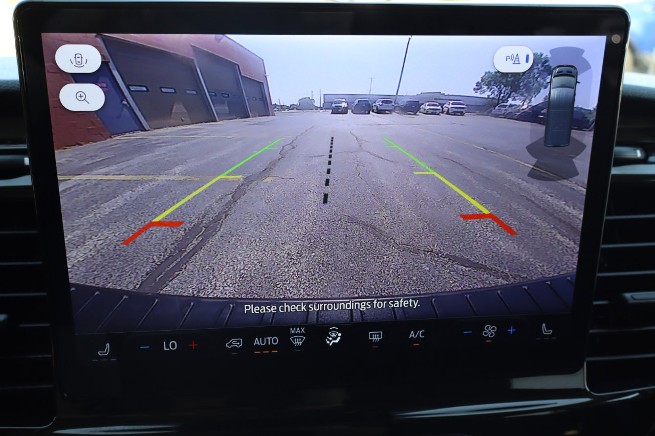 Used 2024 Ford Transit 350 XLT image 10