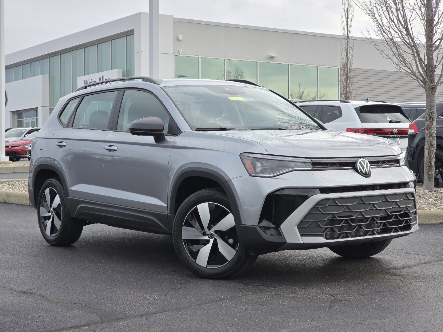 Certified 2025 Volkswagen Taos S AWD/4WD image 2