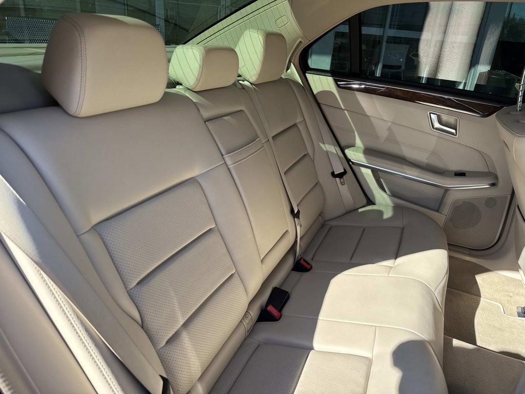 Used 2016 Mercedes-Benz E 350 Sedan w/ Premium Package image 10
