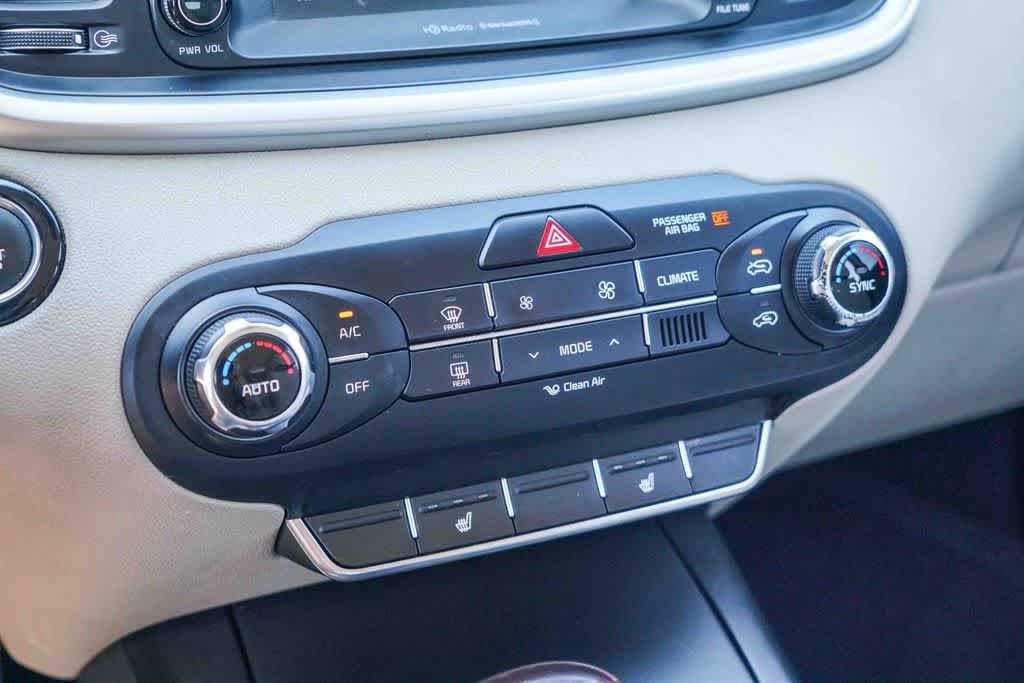 Used 2017 Kia Sorento FWD w/ LX Convenience Package image 21