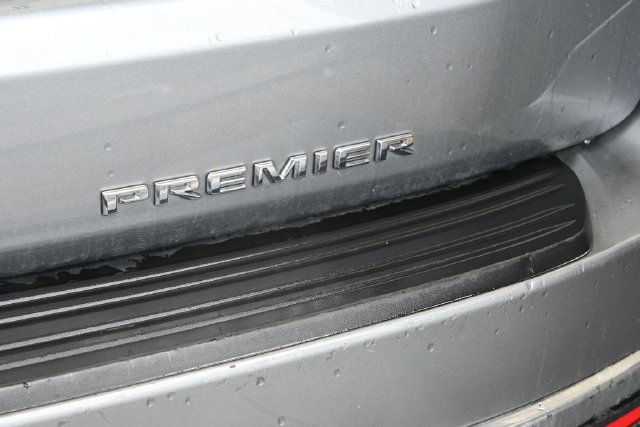 Used 2023 Chevrolet Suburban Premier AWD/4WD image 11