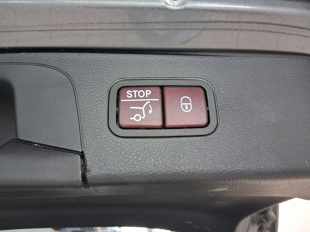 Used 2019 Mercedes-Benz GLC 300 image 27