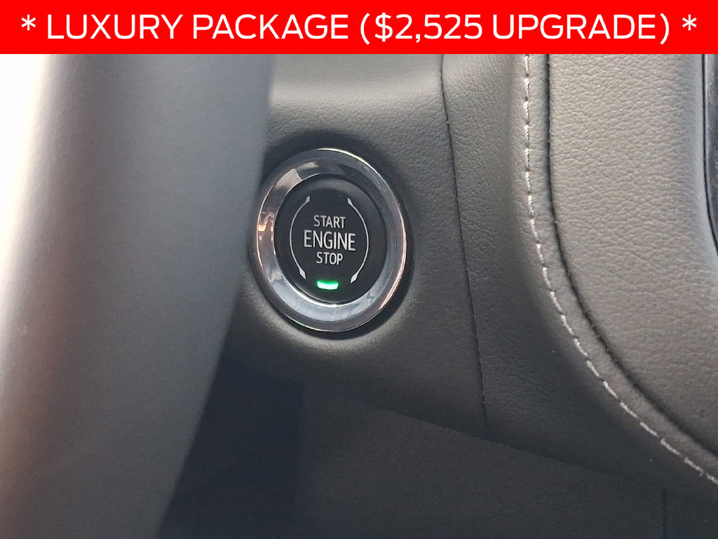 Used 2023 Chevrolet Tahoe Z71 w/ Luxury Package AWD/4WD image 23