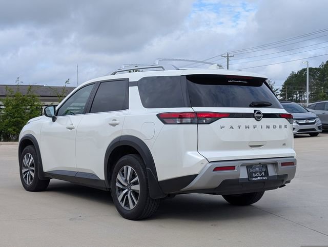 Used 2024 Nissan Pathfinder SL image 5