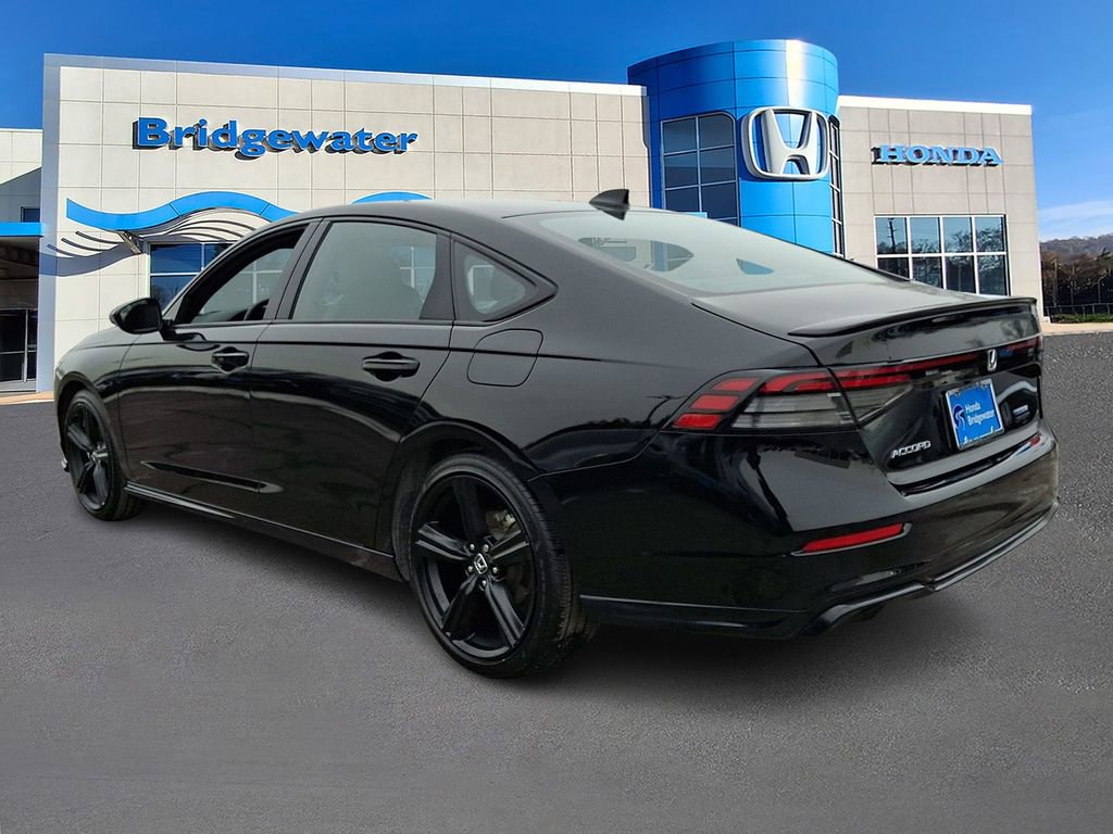 Used 2023 Honda Accord Sport-L image 4