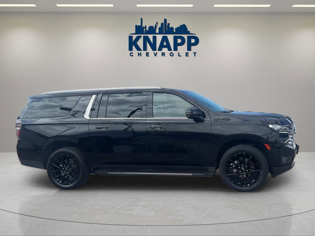 Used 2023 Chevrolet Suburban High Country image 4