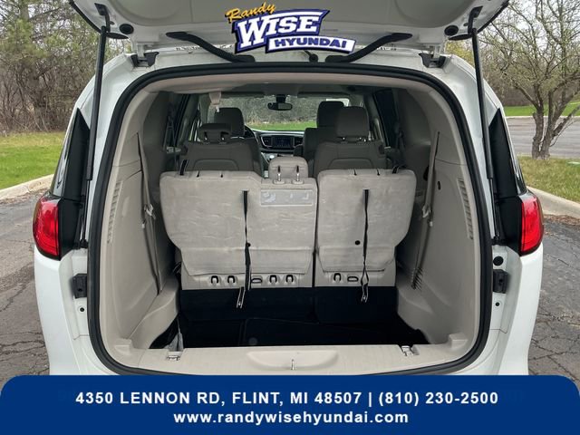 Used 2021 Chrysler Voyager Lxi FWD image 21
